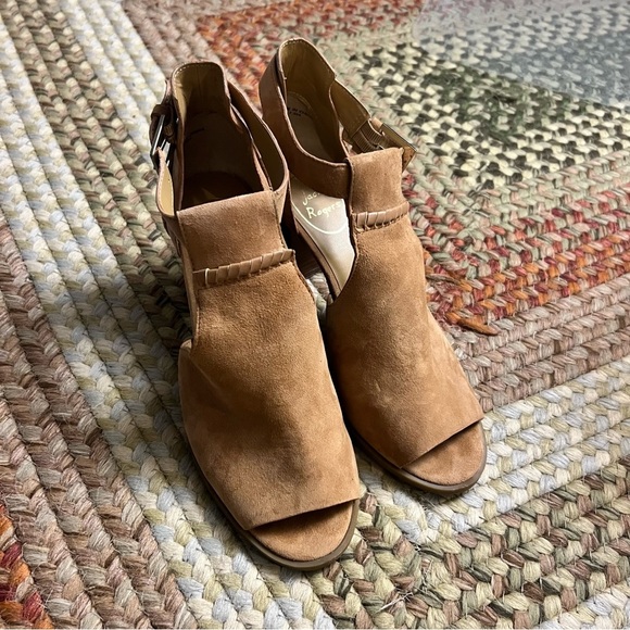 Jack Rogers Cameron Tan Suede Open Toe Booties size 7 1/2 - Picture 2 of 16